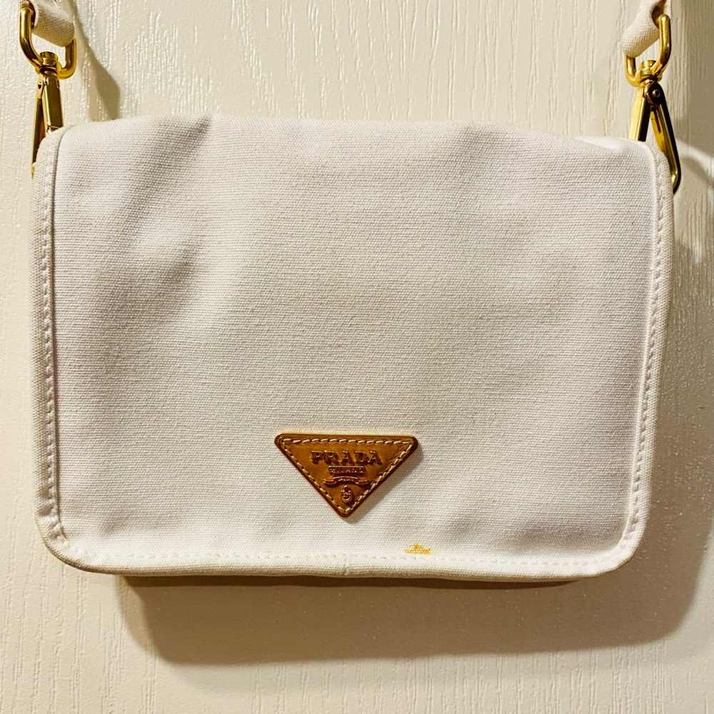 Vintage Prada handbag - Picture 9 of 13